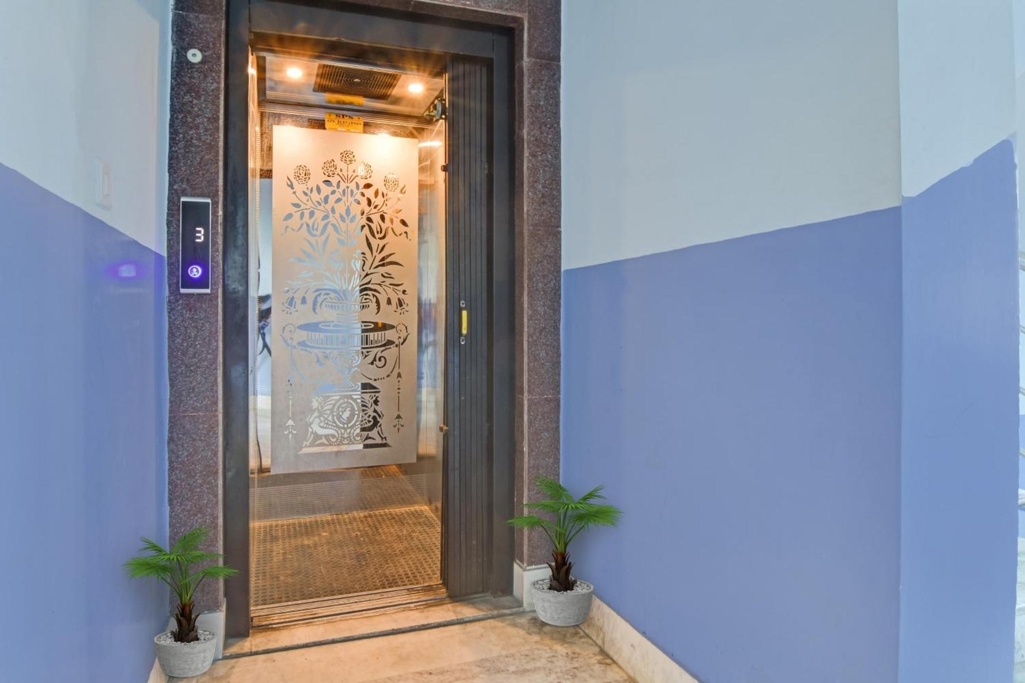 Hotel O Royal Residency Kalkuta Zewnętrze zdjęcie